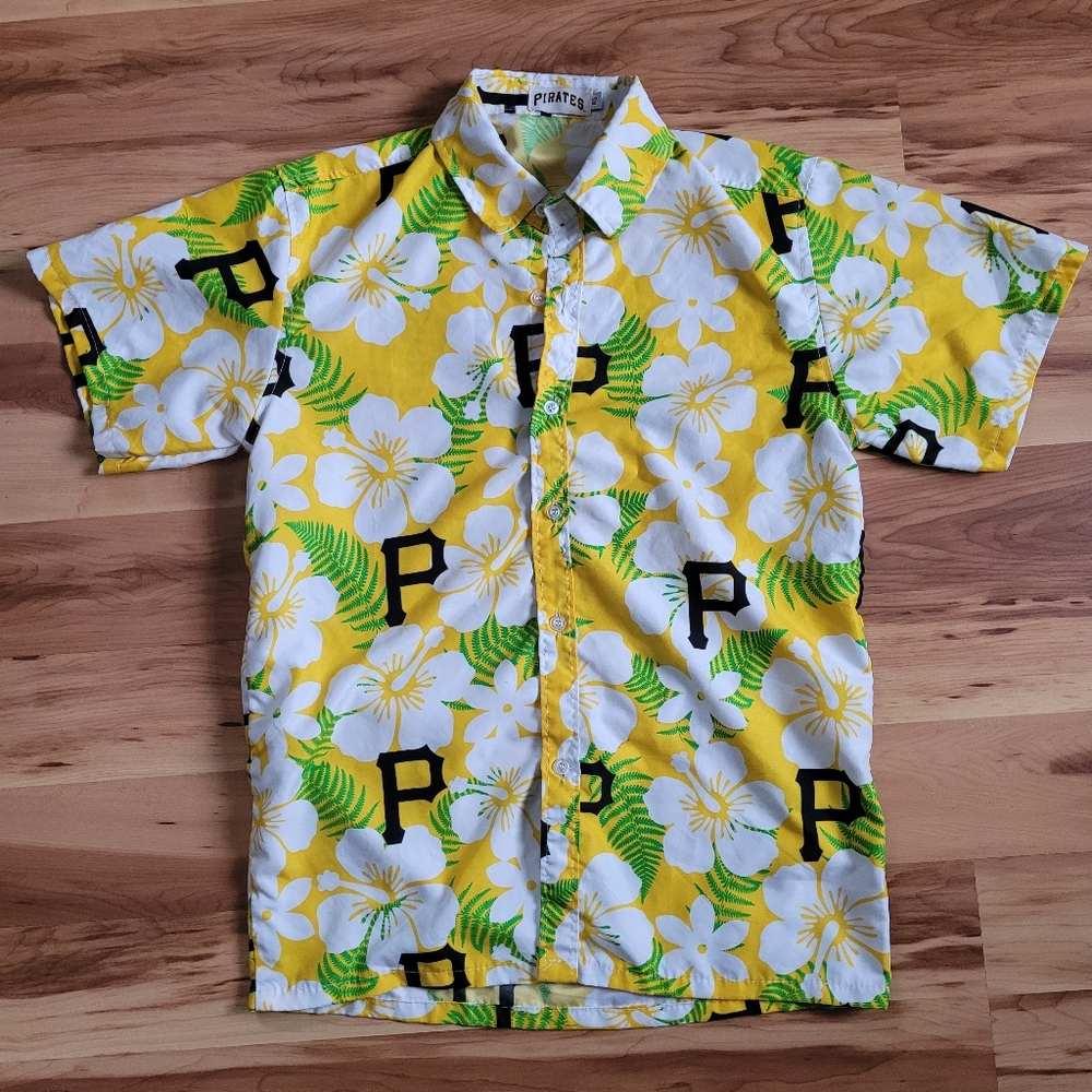 Women Yellow Hawaiian Floral Pittsburg Pirates Shirt In Size Small